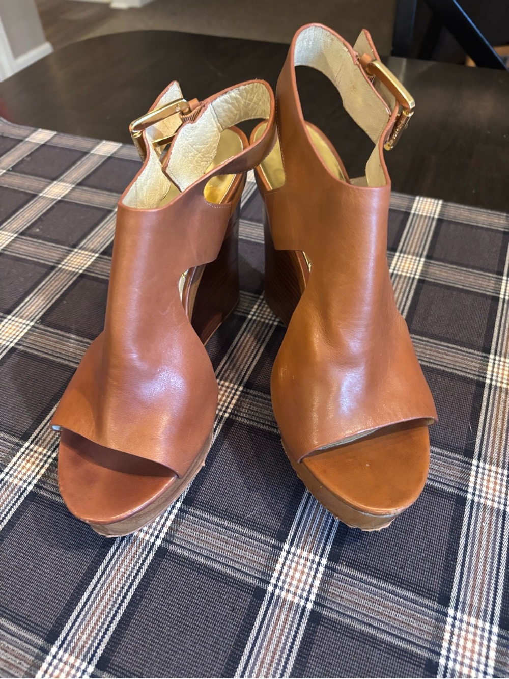 Michael Kors Brown Josephine Leather Sandal Wedge - Picture 3 of 8